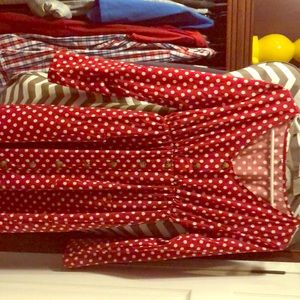 Thin long sleeve material maroon white polka dots